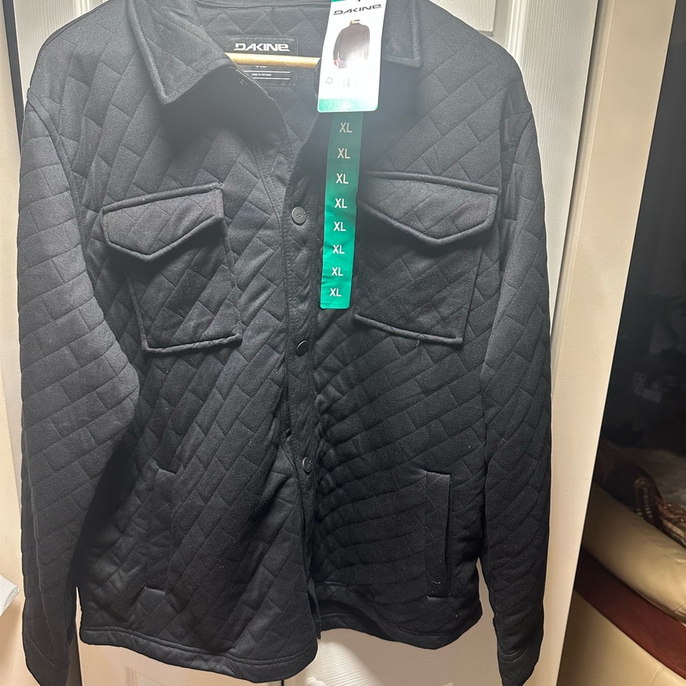 Dakine Men's Black Quilted Shirt Jacket